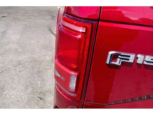 Used 2017 Ford F150 Lariat w/ Equipment Group 502A Luxury AWD/4WD image 31