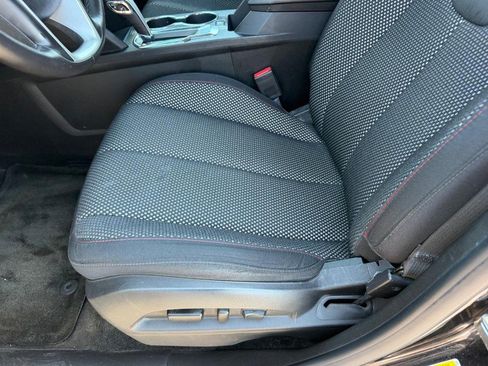 Used 2015 Chevrolet Equinox LT w/ Driver Convenience Package FWD image 19