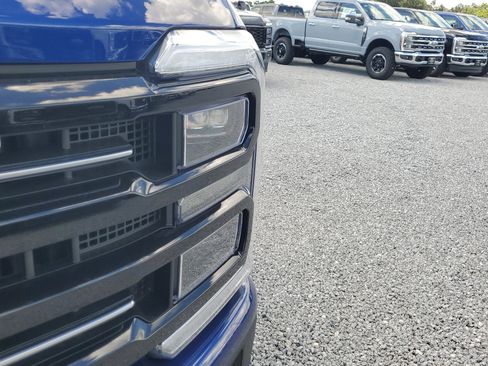 New 2026 Ford F350 Platinum w/ FX4 Off-Road Package image 4