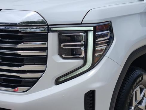 Used 2024 GMC Sierra 1500 SLT w/ SLT Premium Plus Package AWD/4WD image 16