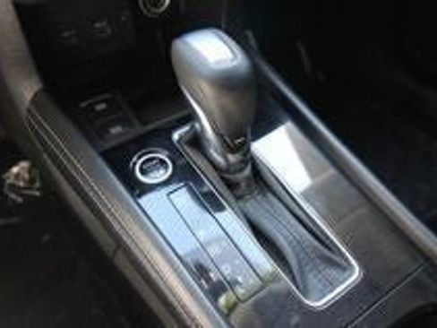 Used 2022 Nissan Kicks SV image 17