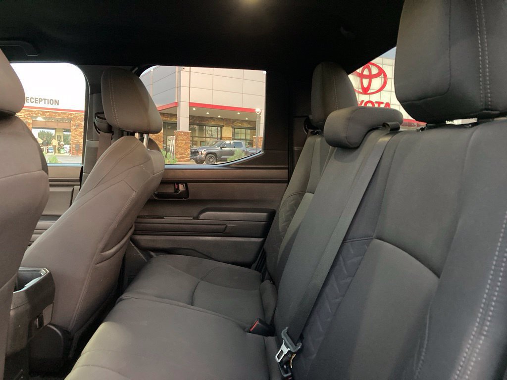 Used 2024 Toyota Tacoma SR5 AWD/4WD image 11