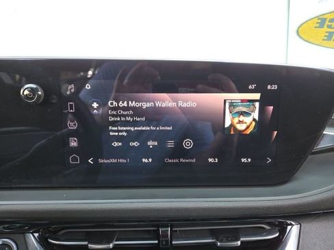 Used 2025 Buick Envista Avenir image 59