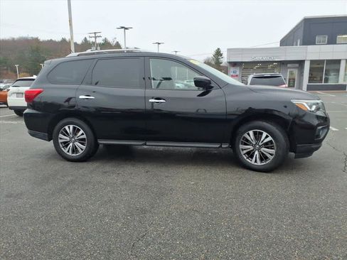 Certified 2018 Nissan Pathfinder SV w/ SV Tech Package image 4