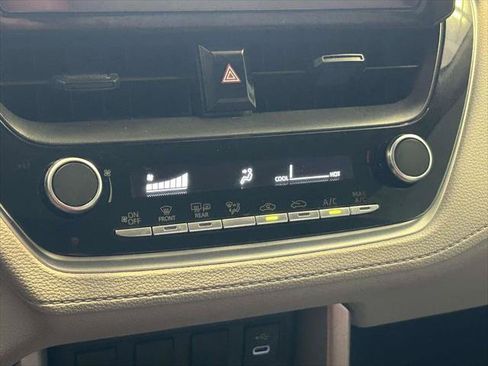 Certified 2025 Toyota Corolla Cross L FWD image 22