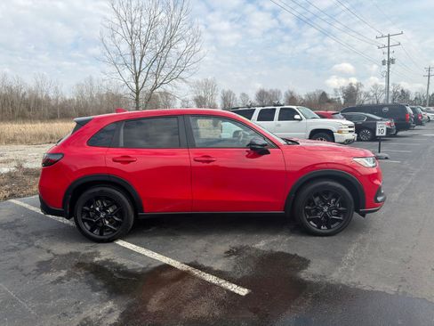 Used 2024 Honda HR-V Sport image 7