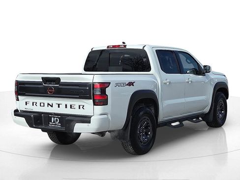 Used 2025 Nissan Frontier PRO-4X image 5