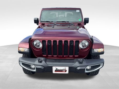 Used 2022 Jeep Gladiator Sport image 9