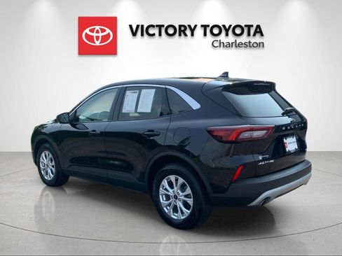 Used 2024 Ford Escape Active w/ Tech Pack #1 AWD/4WD image 3