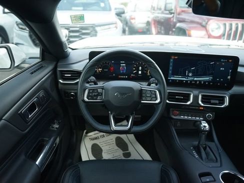 Used 2025 Ford Mustang GT Premium RWD image 17