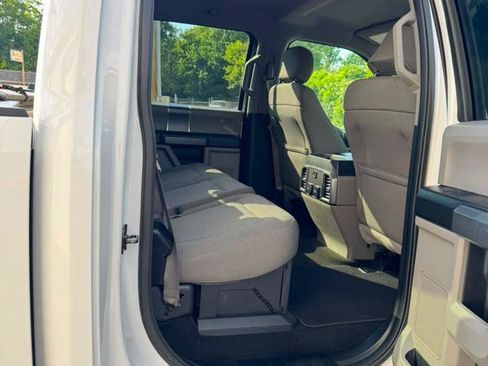 Used 2017 Ford F250 XLT w/ XLT Premium Package AWD/4WD image 22