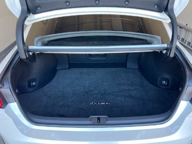 Certified 2025 Lexus ES 300h w/ Premium Package FWD image 23