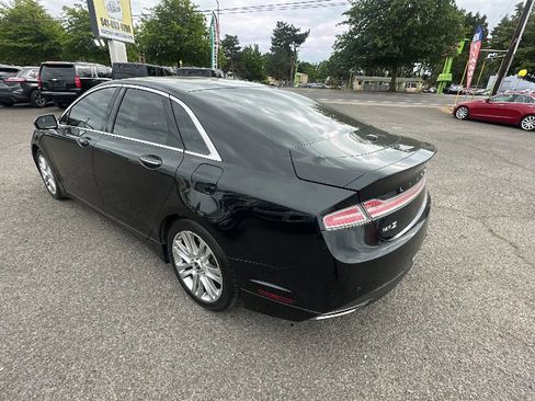 Used 2014 Lincoln MKZ AWD w/ Equipment Group 102A Reserve image 5