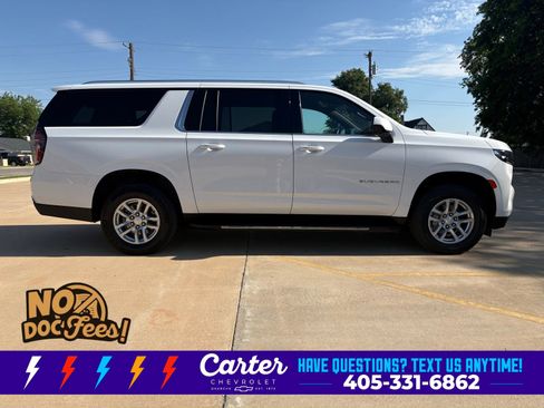 Used 2024 Chevrolet Suburban LT RWD image 9