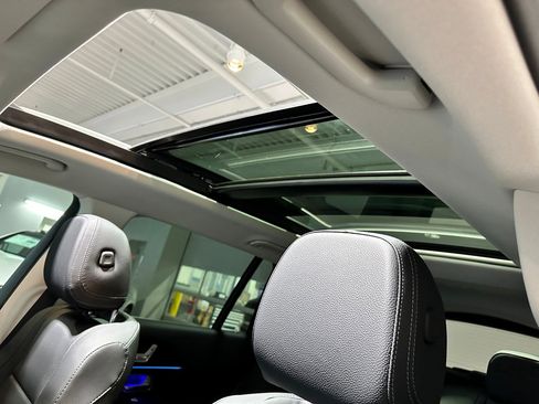 New 2026 Mercedes-Benz GLS 450 4MATIC image 12