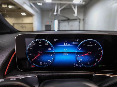 Used 2021 Mercedes-Benz GLB 250 4MATIC image 14