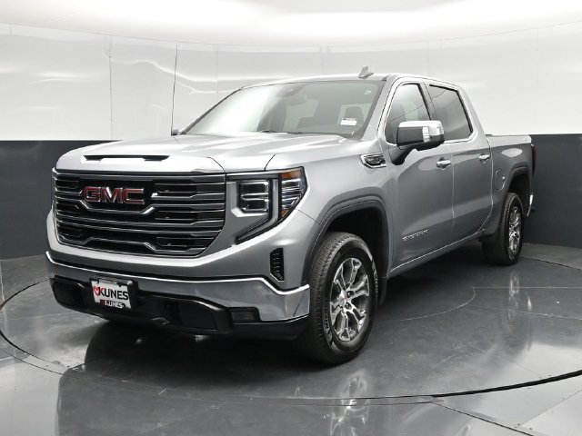 Used 2025 GMC Sierra 1500 SLT AWD/4WD image 8