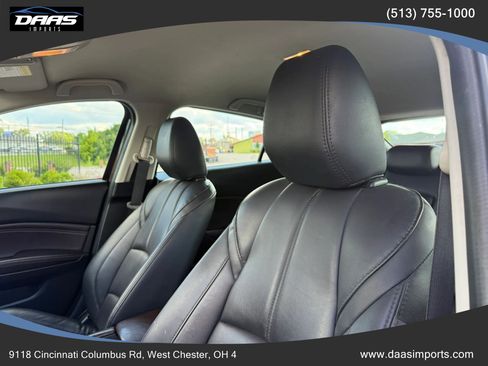 Used 2018 MAZDA MAZDA3 Touring FWD image 10