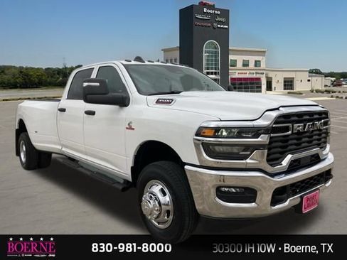 Used 2026 RAM 3500 Tradesman AWD/4WD image 11