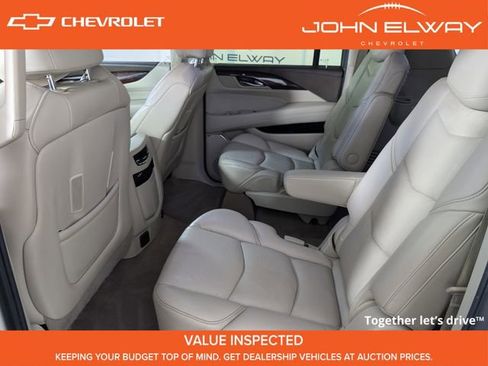 Used 2015 Cadillac Escalade ESV Luxury image 19