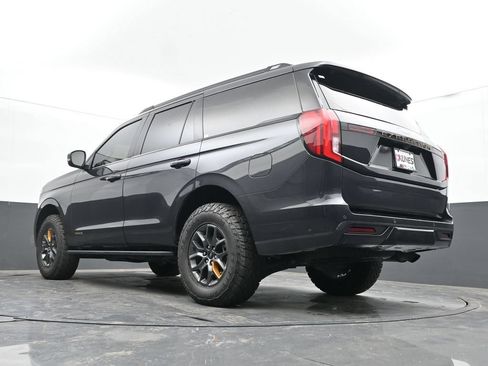 Used 2025 Ford Expedition Tremor AWD/4WD image 45