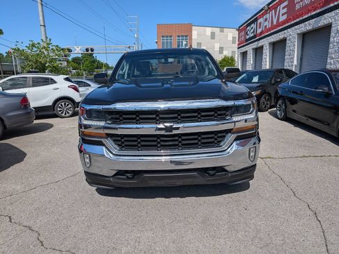 Used 2018 Chevrolet Silverado 1500 LT w/ All Star Edition AWD/4WD image 4