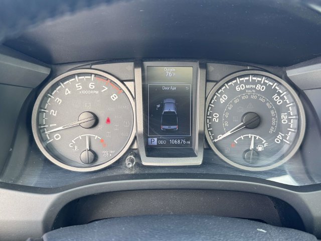 Used 2017 Toyota Tacoma TRD Sport w/ Premium & Technology Package AWD/4WD image 20