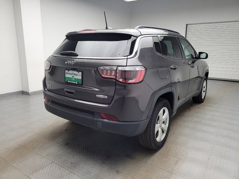 Used 2017 Jeep Compass Latitude w/ Popular Equipment Group AWD/4WD image 9