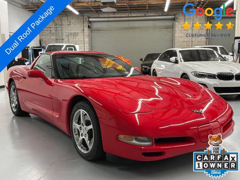 Used 2000 Chevrolet Corvette Coupe w/ Roof Pkg RWD image 3