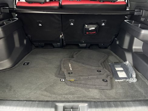 Used 2025 Toyota 4Runner SR5 image 31