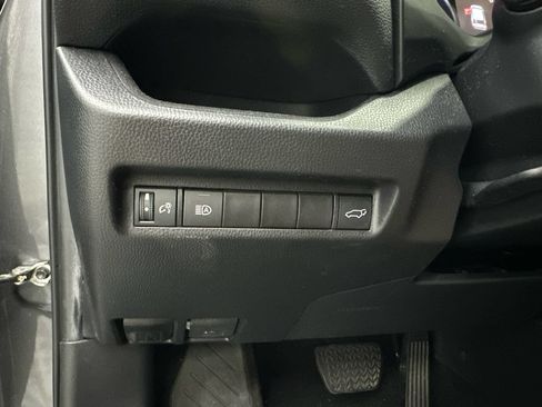 Used 2022 Toyota RAV4 XLE Premium FWD image 34