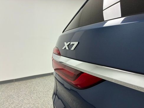 Used 2019 BMW X7 xDrive50i w/ Premium Package image 16