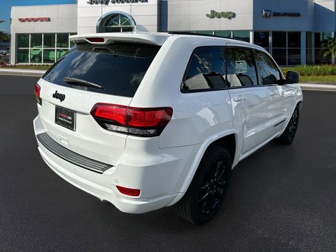 Used 2021 Jeep Grand Cherokee Laredo X image 7