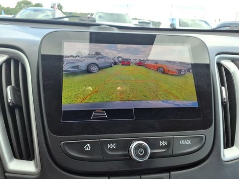 Used 2025 Chevrolet Malibu LT FWD image 10