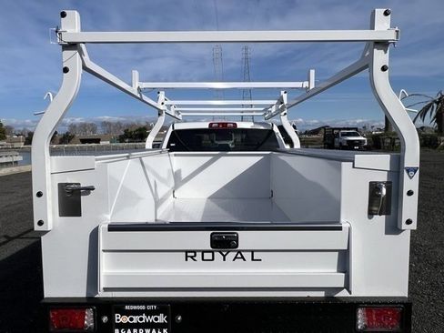 New 2024 RAM 3500 Tradesman w/ Chrome Appearance Group image 6