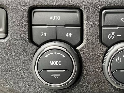 Used 2024 Chevrolet Silverado 1500 RST w/ Convenience Package II AWD/4WD image 32