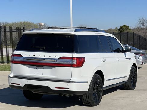 Used 2020 Lincoln Navigator Black Label w/ Cargo Convenience Package image 4