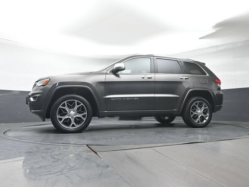 Used 2019 Jeep Grand Cherokee Overland AWD/4WD image 29
