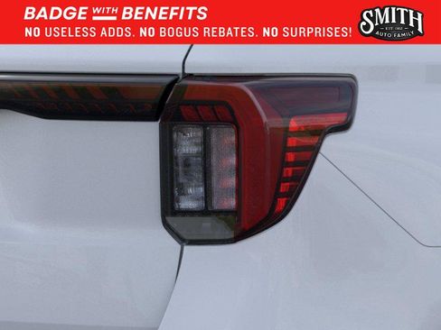 New 2026 Ford Explorer Active RWD image 22