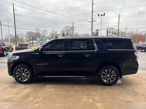 Certified 2023 Chevrolet Suburban LT image 7