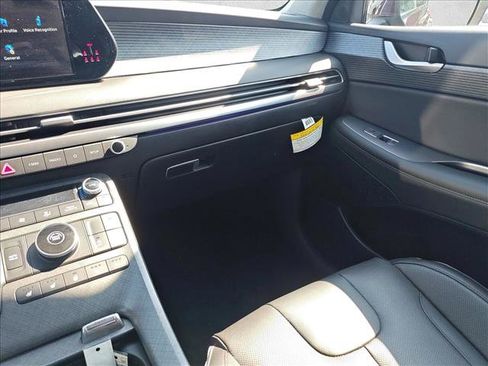 Used 2024 Hyundai Palisade Limited image 24