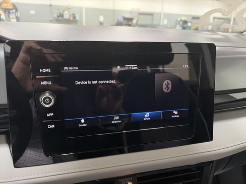 Certified 2025 Volkswagen Taos S image 18