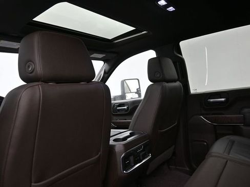 Used 2020 GMC Sierra 3500 Denali w/ Denali Ultimate Package image 19