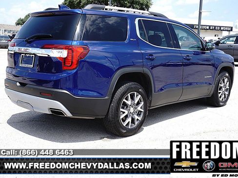 Used 2023 GMC Acadia SLT w/ Preferred Package image 40