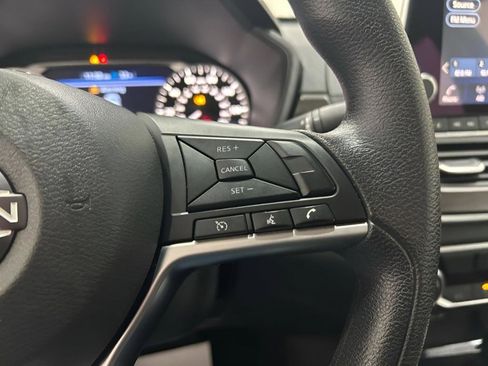 Used 2024 Nissan Altima 2.5 SV image 20