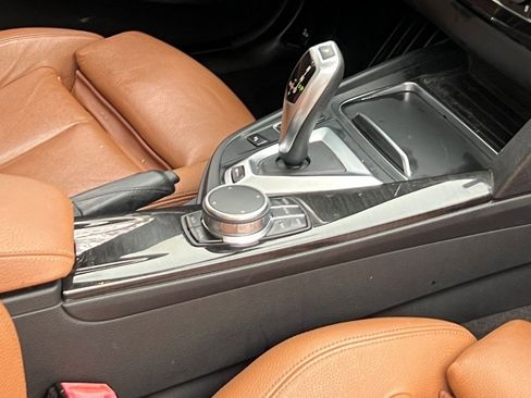 Used 2017 BMW 330e image 12