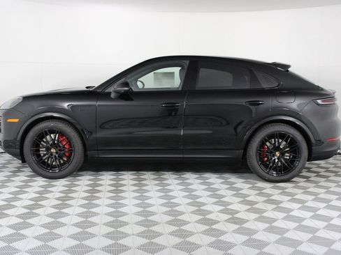 New 2026 Porsche Cayenne S AWD/4WD image 2