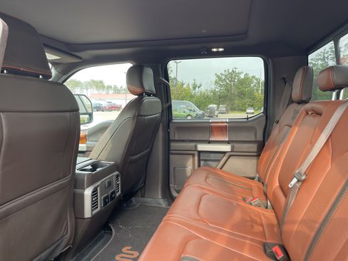 Used 2020 Ford F350 King Ranch w/ FX4 Off-Road Package AWD/4WD image 11
