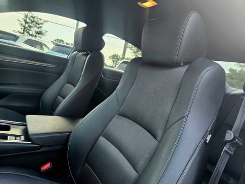 Used 2019 Honda Accord Sport image 19