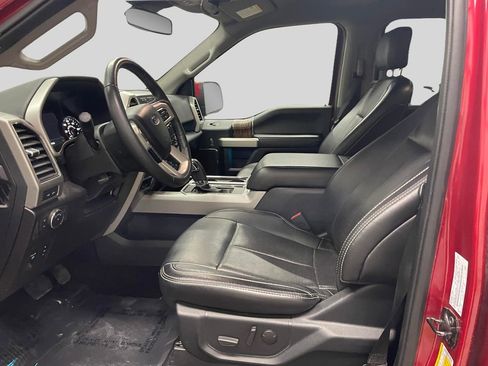 Used 2020 Ford F150 Lariat w/ Max Trailer Tow Package image 13